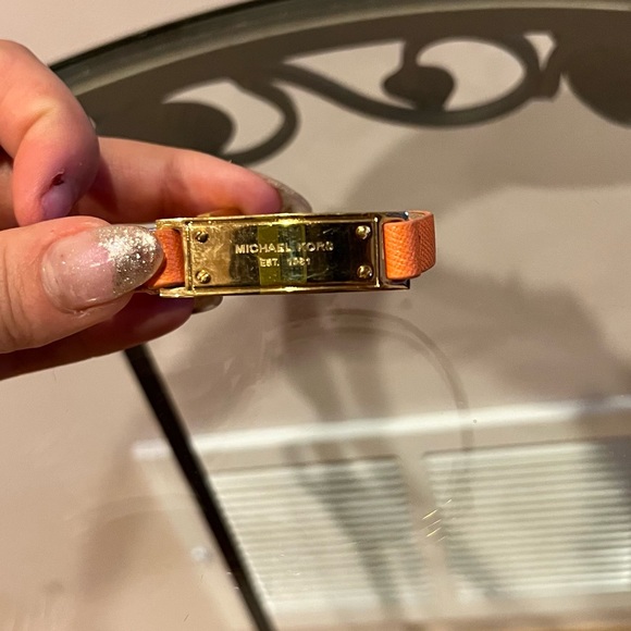 Michael Kors Orange Leather Buckle Bracelet 🧡 - Picture 3 of 6